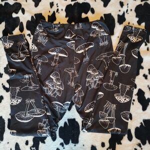 Mushroom Print Black Leggings